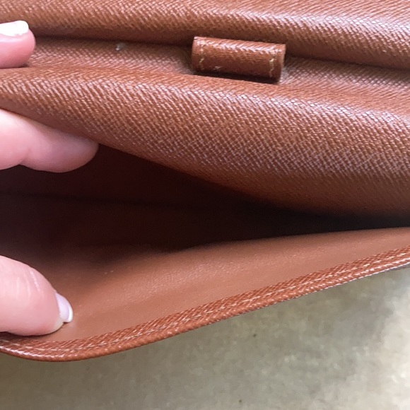 Louis Vuitton Wallet - Picture 8 of 14